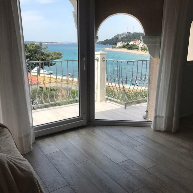 Relaxing Whole Top Floor Apartment By The Sea Zaboric Εξωτερικό φωτογραφία