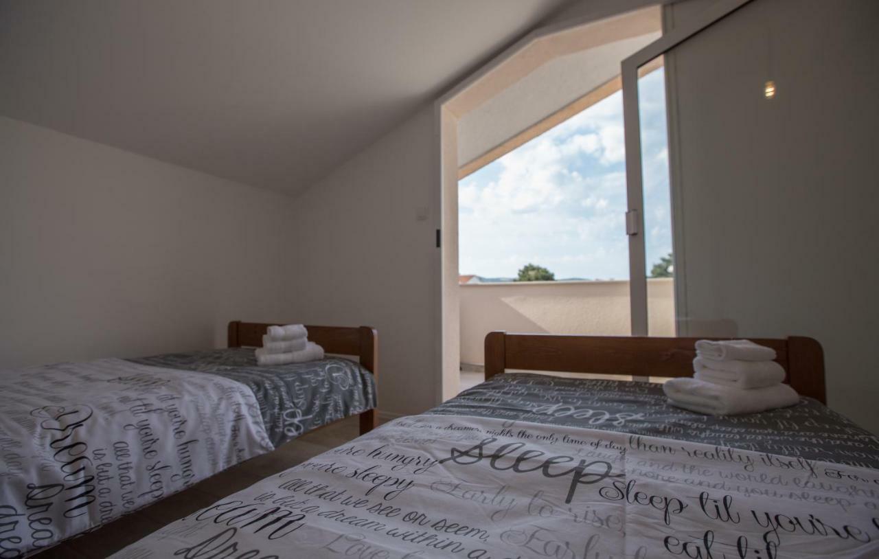 Relaxing Whole Top Floor Apartment By The Sea Zaboric Εξωτερικό φωτογραφία