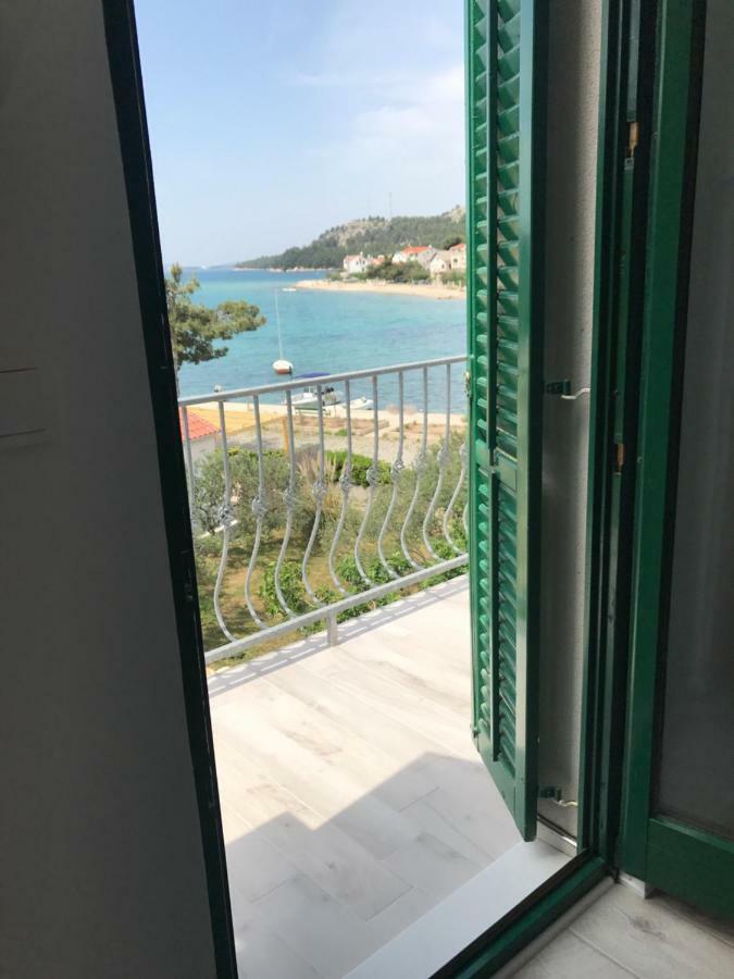 Relaxing Whole Top Floor Apartment By The Sea Zaboric Εξωτερικό φωτογραφία